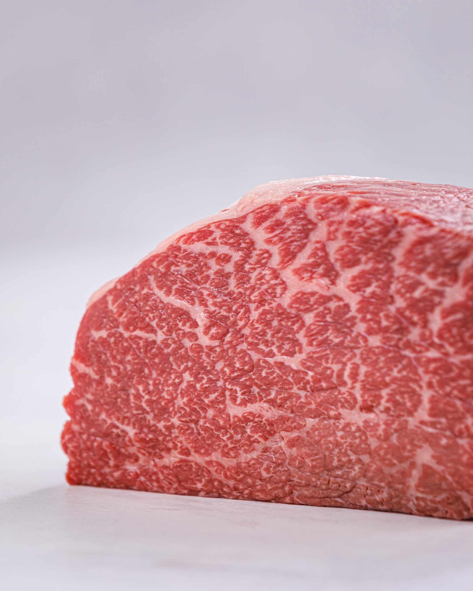 ARF Select 国産飼料100%で育てられた山形牛 モモ 2kg