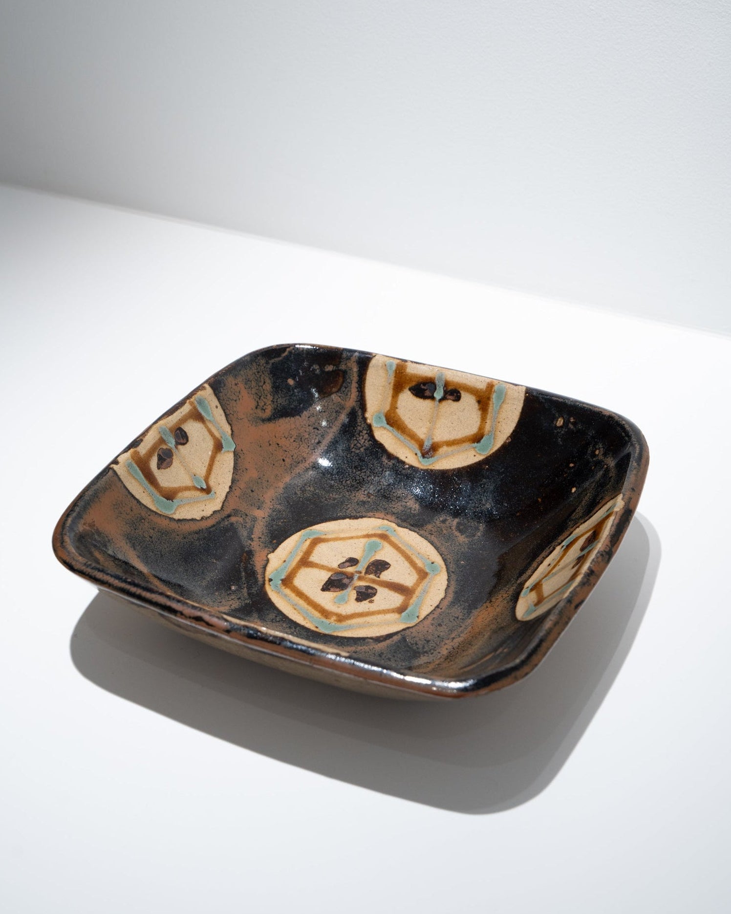 濱田庄司 赤絵丸紋角鉢