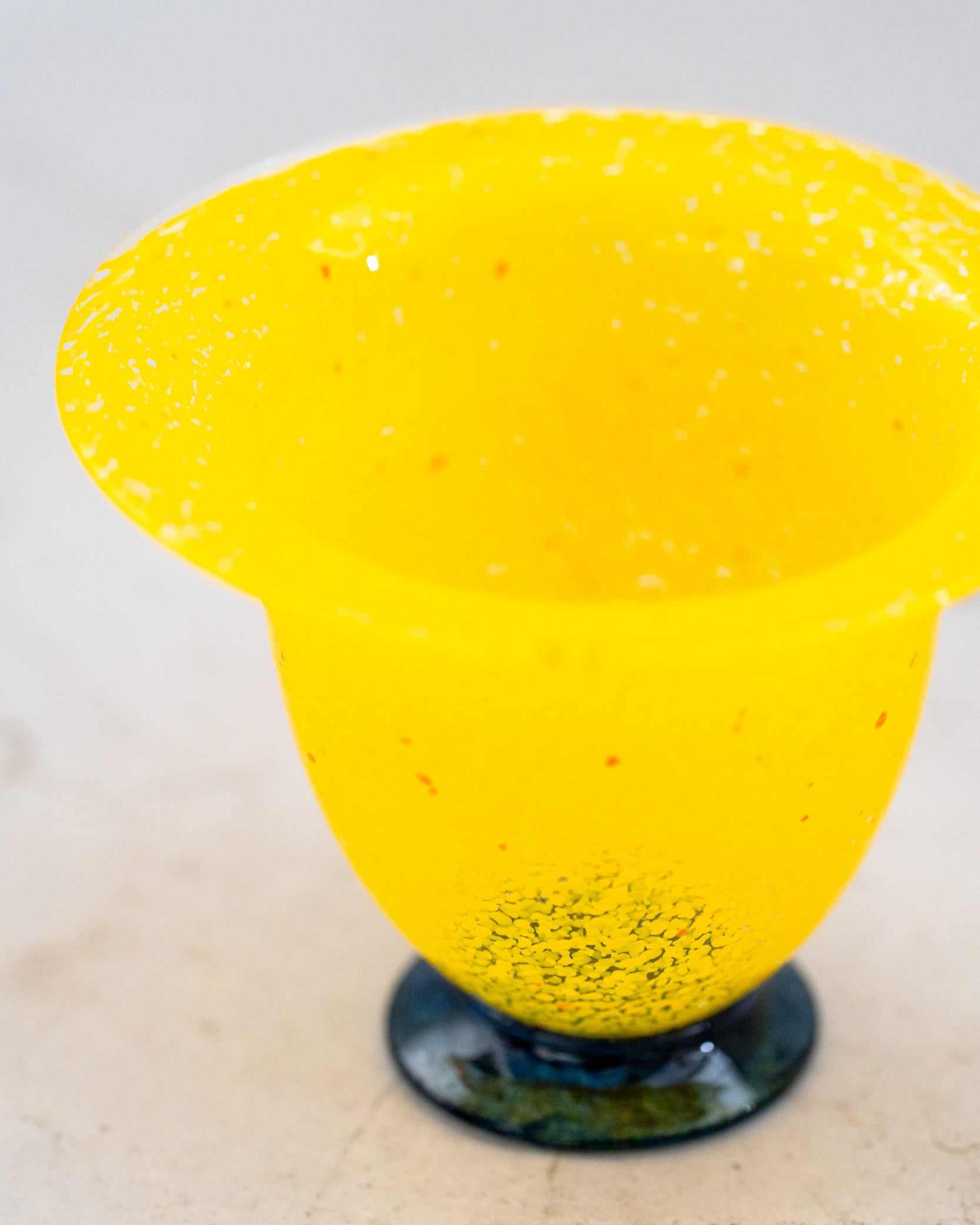 ヴィンテージフラワーベース(yellow A)