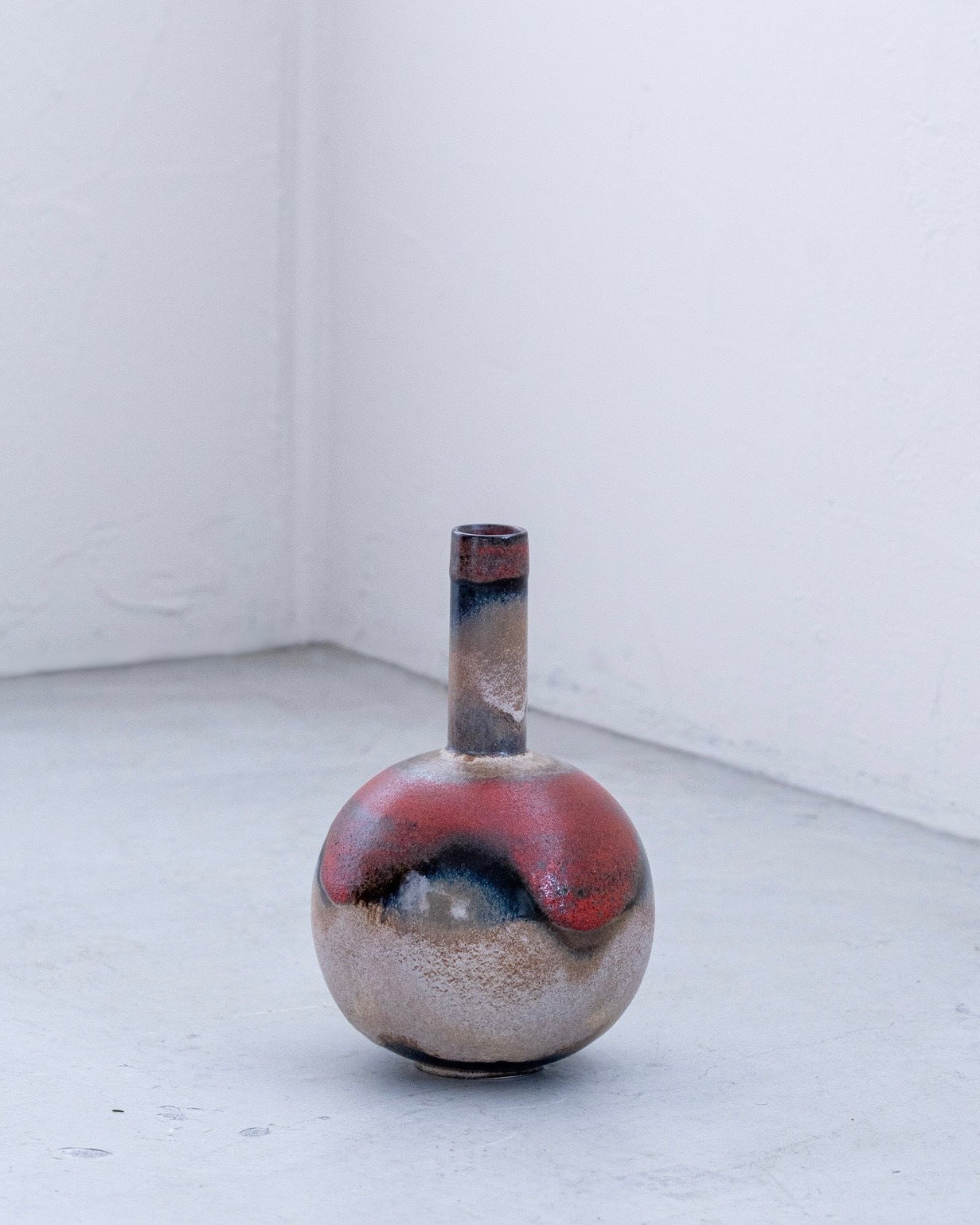 ヴィンテージフラワーベース(multi B)