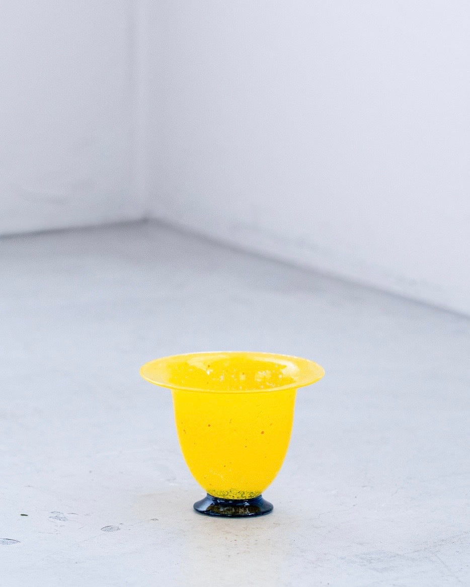 ヴィンテージフラワーベース(yellow A)