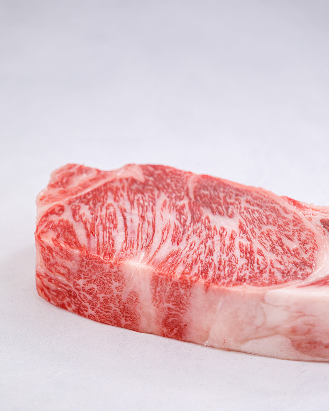 国産飼料100%で育てられた山形プレミアム牛「和の奏」 サーロイン　1kg