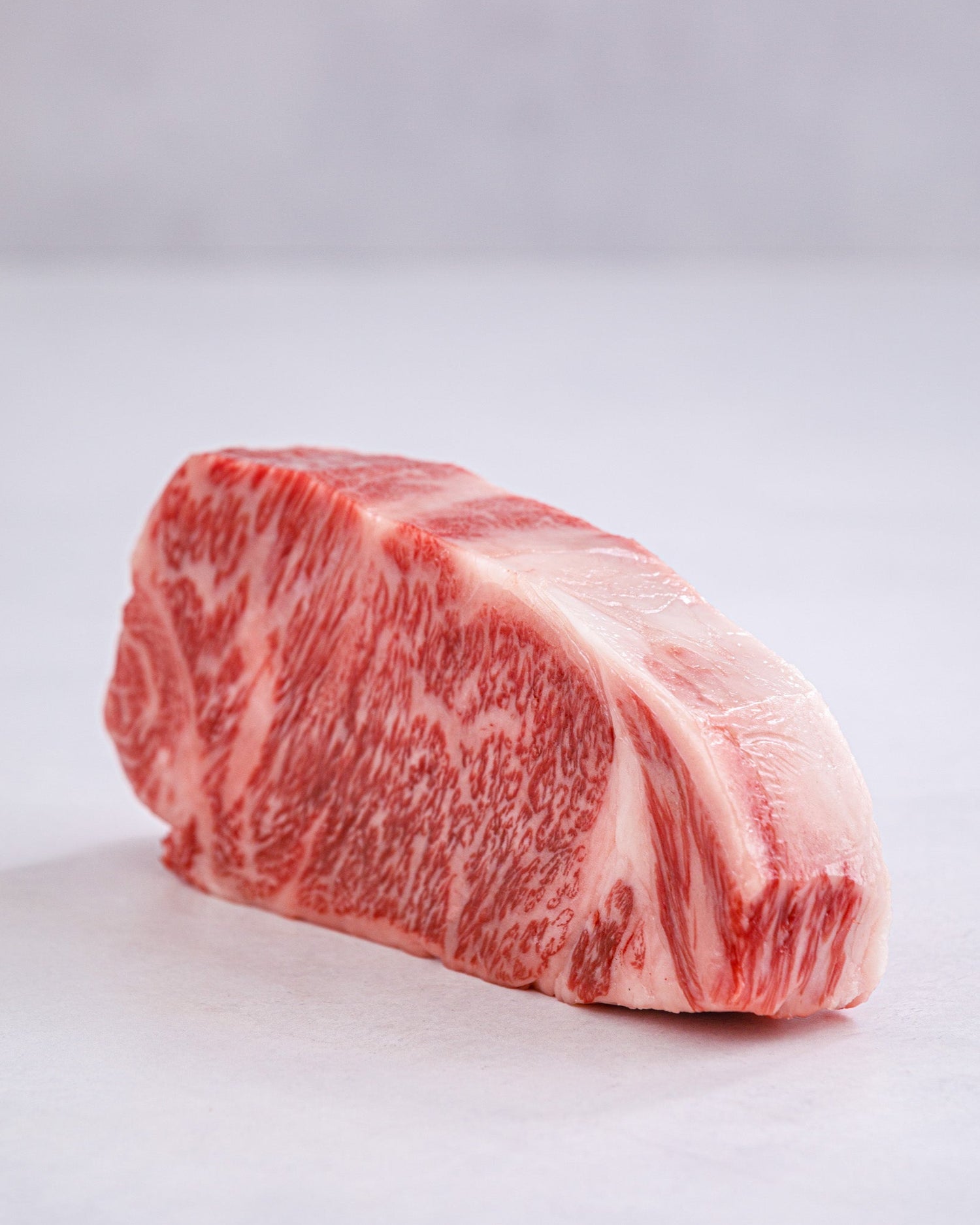 国産飼料100%で育てられた山形プレミアム牛「和の奏」 サーロイン　1kg