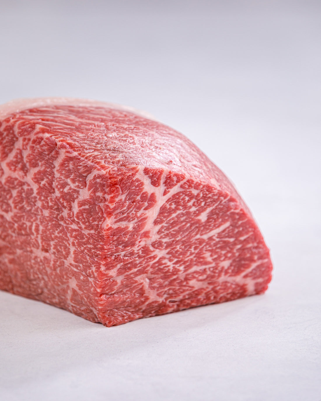 ARF Select 国産飼料100%で育てられた山形牛 モモ 2kg