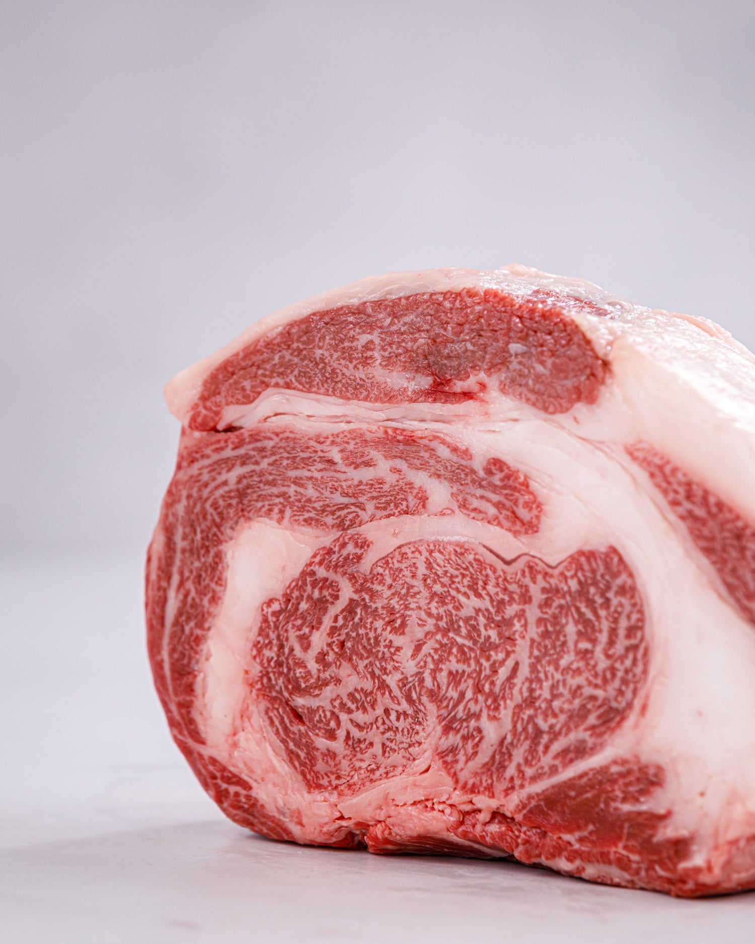 ARF Select 国産飼料100%で育てられた山形牛 ロース 2kg