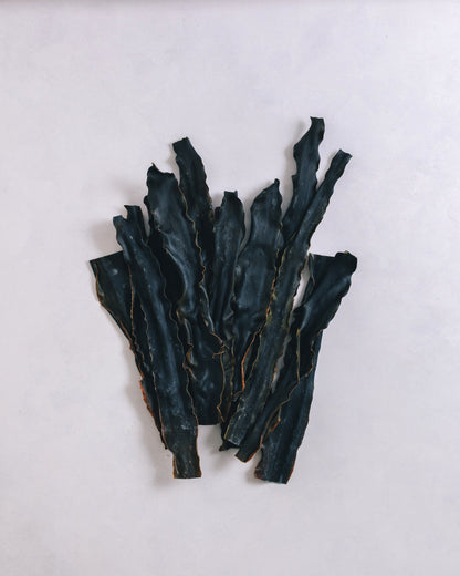 北海道礼文島　2024年夏獲れ利尻昆布　通常　300g　1pc