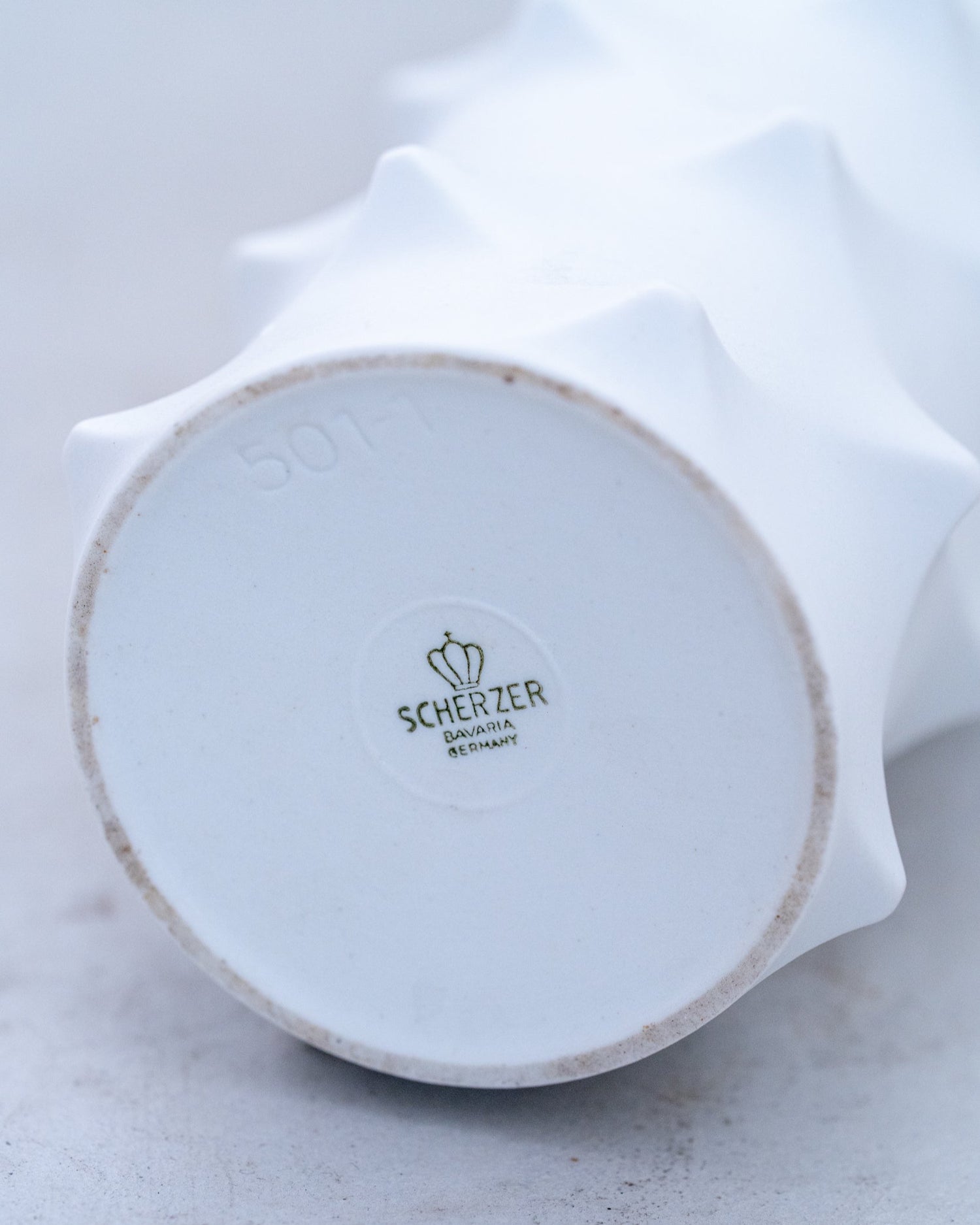 ヴィンテージフラワーベース（white A）