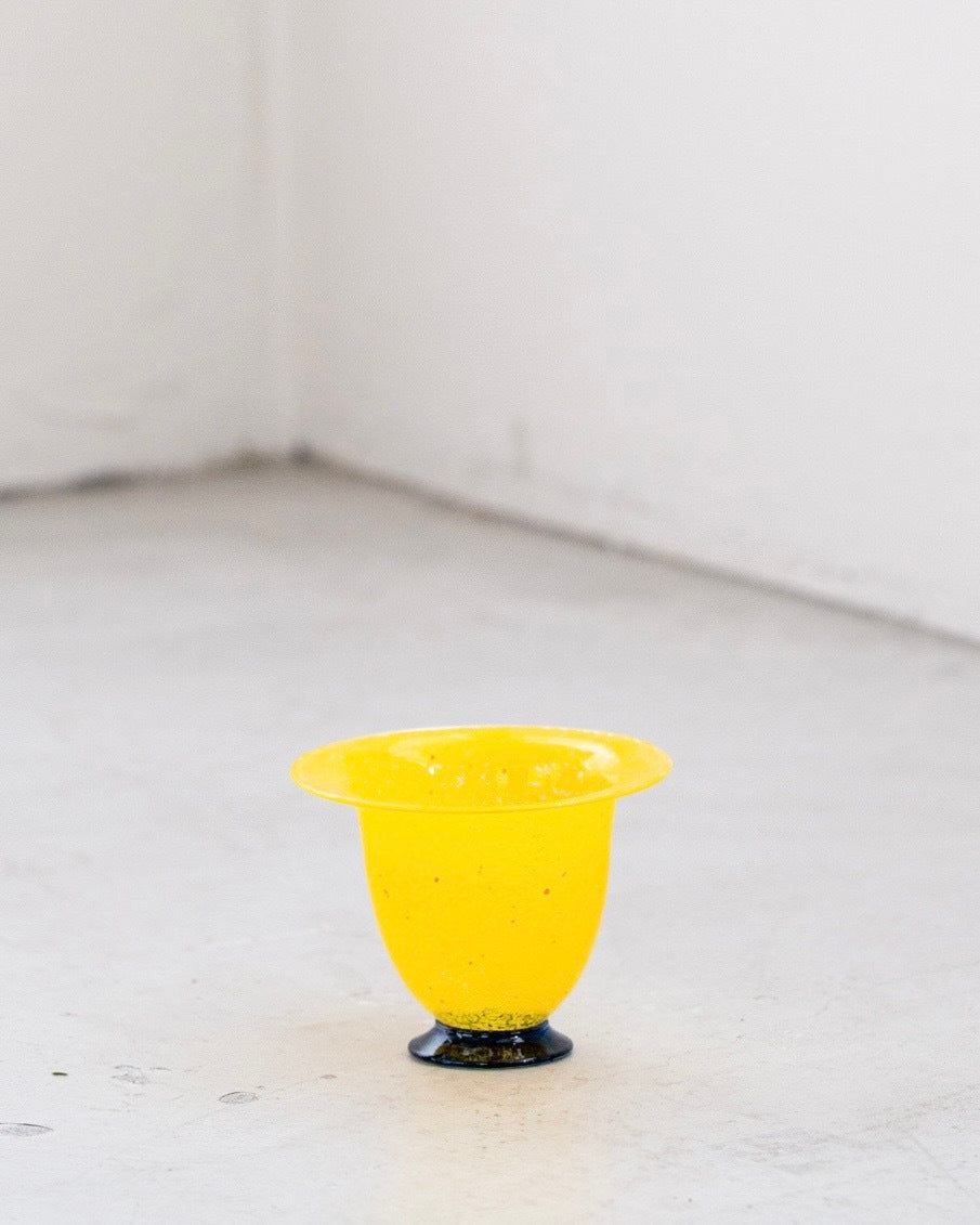 ヴィンテージフラワーベース（yellow A）