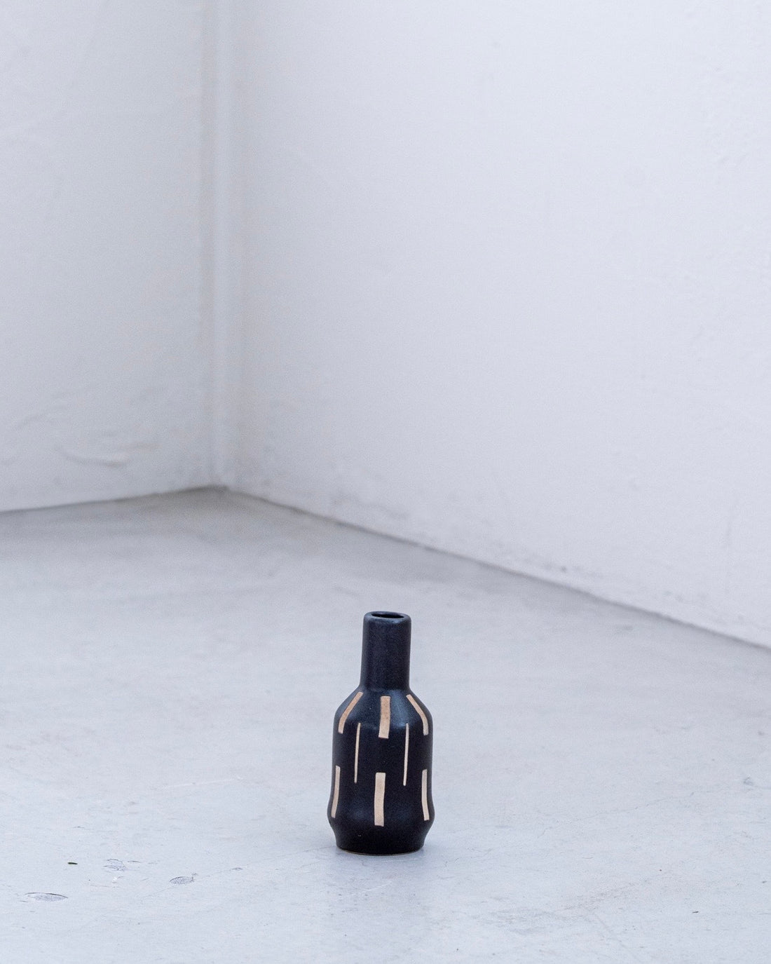 ヴィンテージフラワーベース（multi E）