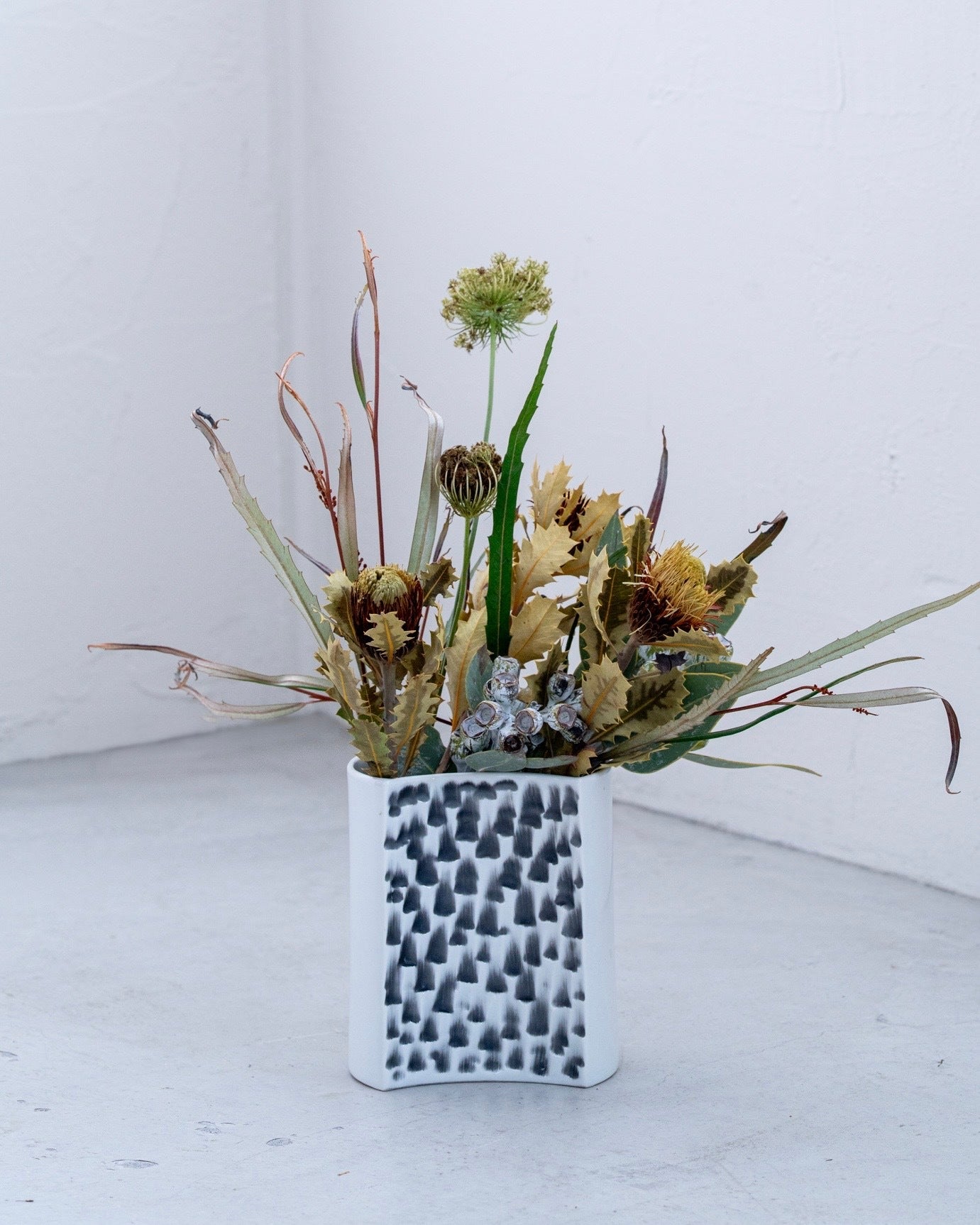 ヴィンテージフラワーベース（multi A）