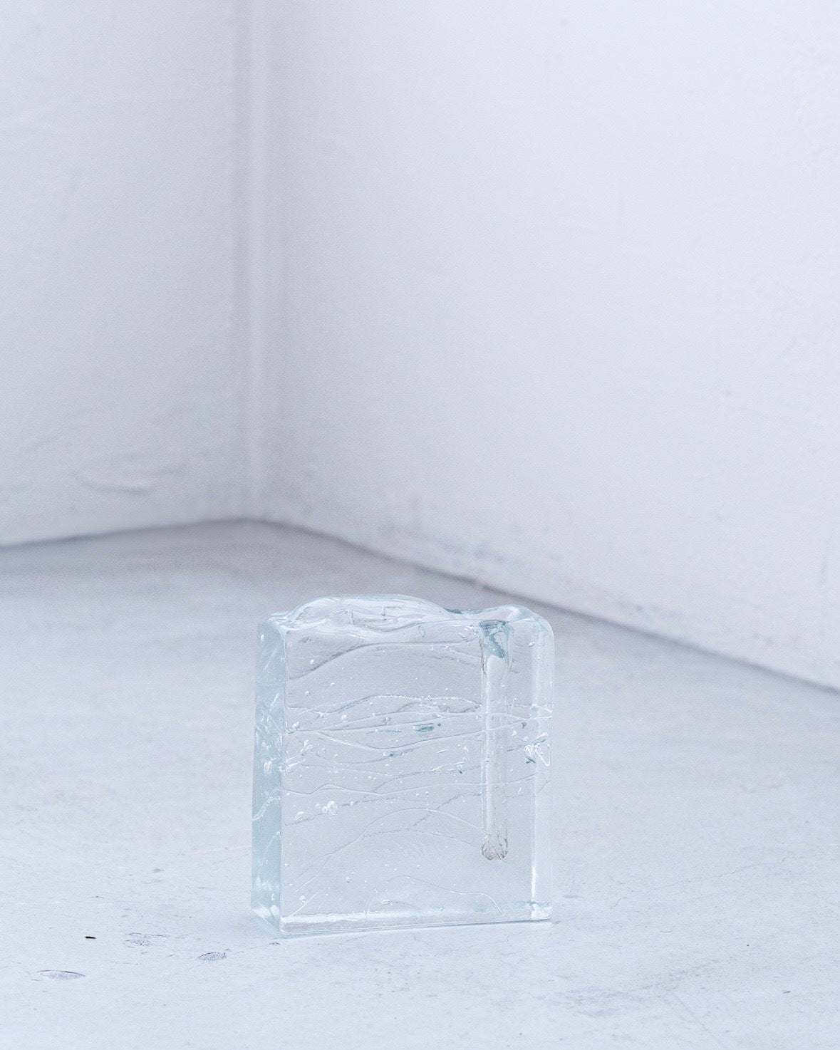 ヴィンテージフラワーベース（glass B）