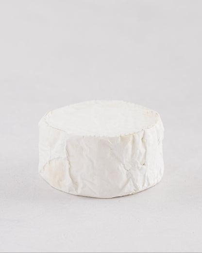 北海道興部町 チーズ SAYURI（白かびタイプ）180g×3pc
